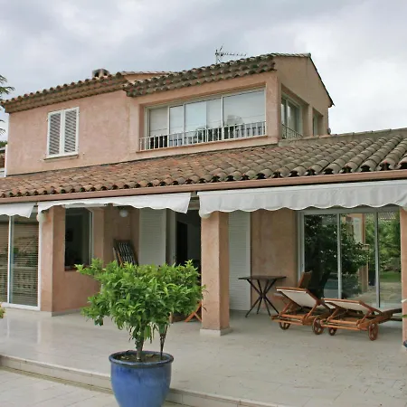 Holiday home Luxurious Holiday Home In Saint Rapha L With Jacuzzi Saint-Raphael (Var)
