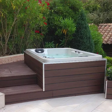 Luxurious In Rapha L With Jacuzzi Dom wakacyjny *